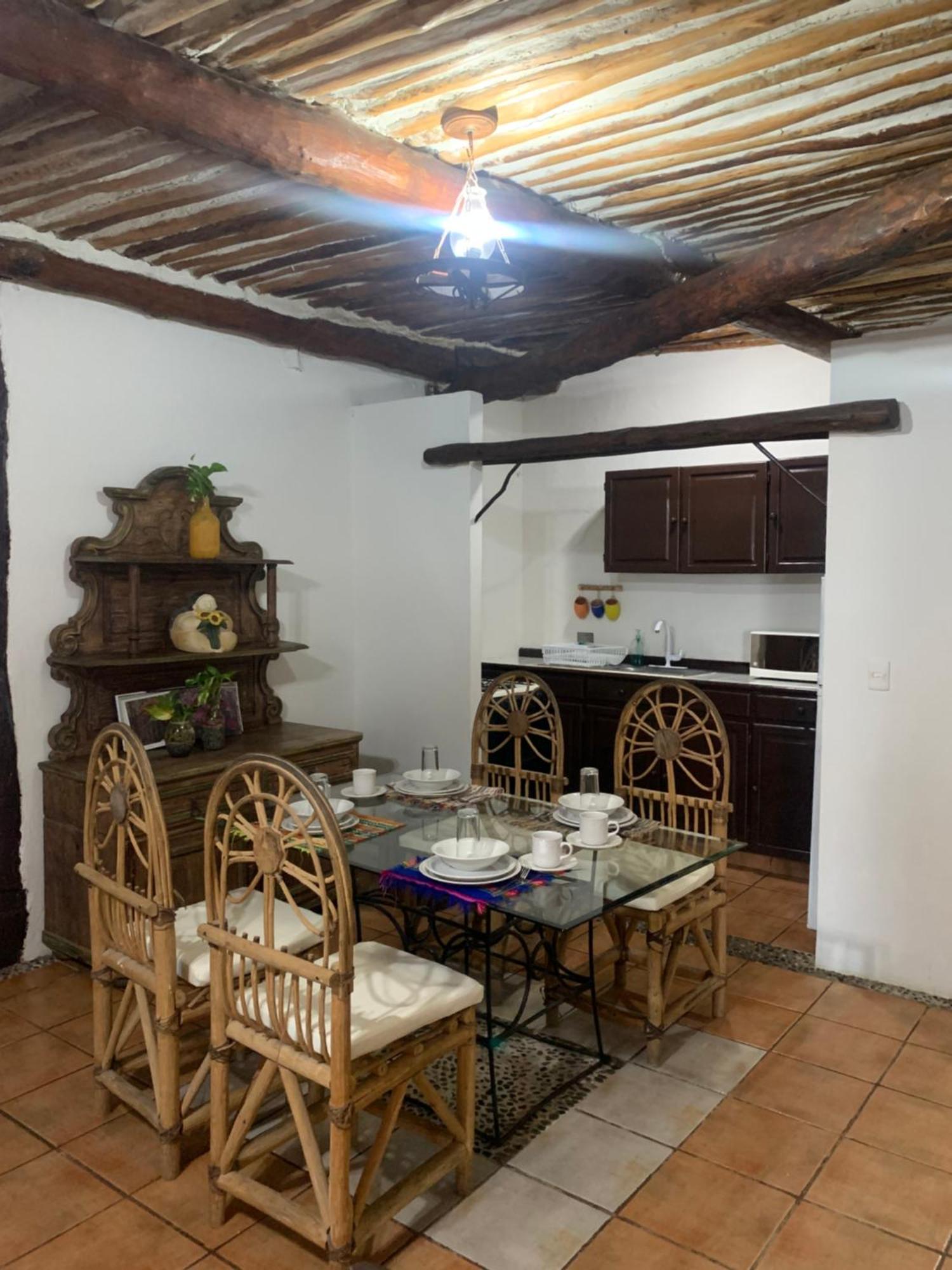 Casa Caribe Cancún Exterior foto A typical kitchen in a rural house
